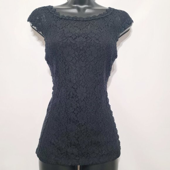 [BUNDLE] 3 Pieces EXPRESS Brand Sleeveless Tank Top with Freebies [S-M] - Picture 4 of 6